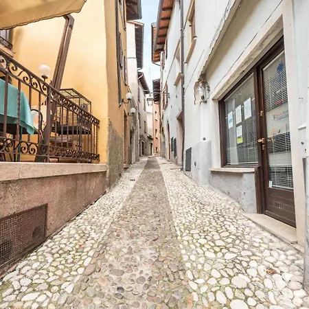 Il Borgo Con Parcheggio *